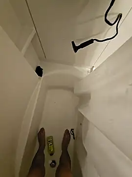 Snapshot of LongDongDaddy302 chatting on December 5, 9:17 am LongDongDaddy302 online show from December 5, 9:17 am