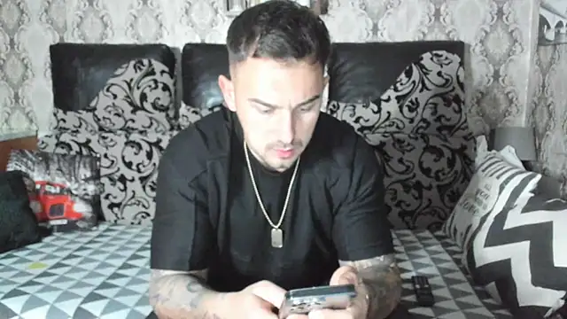 Jonmusclemaster online show from December 4, 7:34 pm