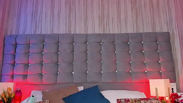 Poacahontasfg online show from February 8, 3:54 am