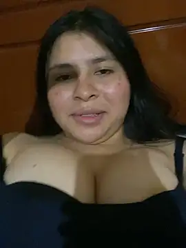 Snapshot of MaryC18 chatting on December 29, 4:59 am MaryC18 online show from December 29, 4:59 am