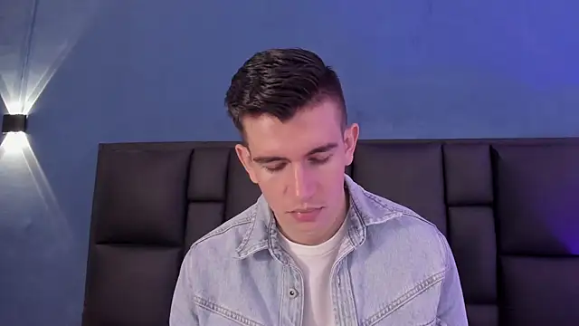 MikaelSlow online show from November 20, 3:50 am