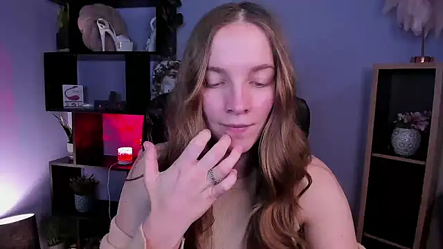 kenzie x online show from December 17, 11:06 am