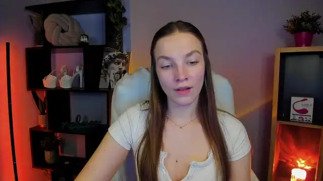 kenzie x online show from February 3, 9:08 am