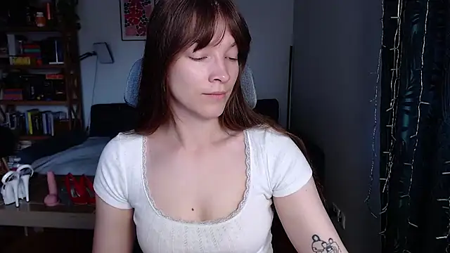 Snapshot of kenzie_x chatting on July 8, 4:17 am kenzie x online show from July 8, 4:17 am