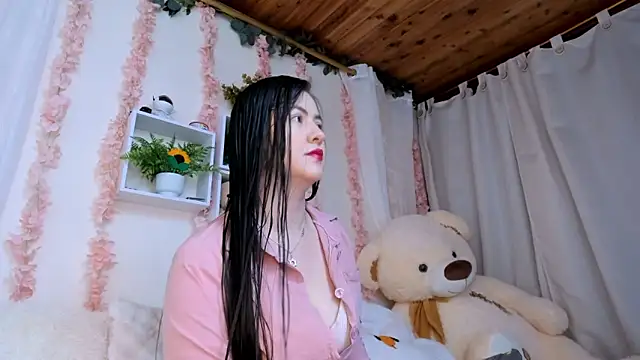 Idara and Edahi01 online show from January 6, 1:15 pm