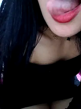 Fatina111 online show from March 19, 4:49 am