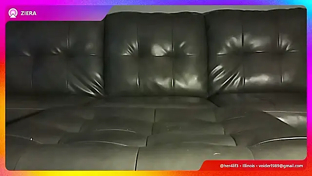 Snapshot of her4life chatting on April 16, 4:24 am her4life online show from April 16, 4:24 am