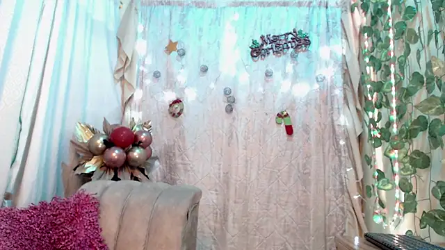 nicollejordan1 online show from December 14, 10:34 am