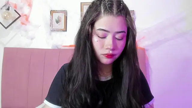 Snapshot of GENNESIS_LOVE chatting on October 29, 3:31 am GENNESIS LOVE online show from October 29, 3:31 am