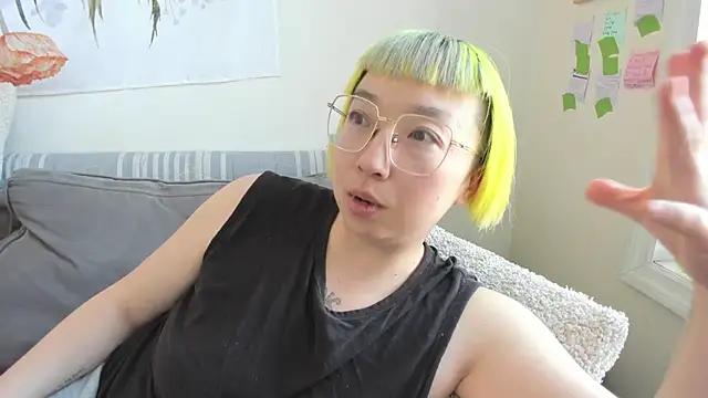 luxgray online show from April 10, 6:45 pm