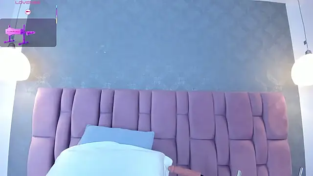 brithanyadams23 online show from March 21, 8:39 am