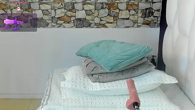 brithanyadams23 online show from September 28, 3:01 am