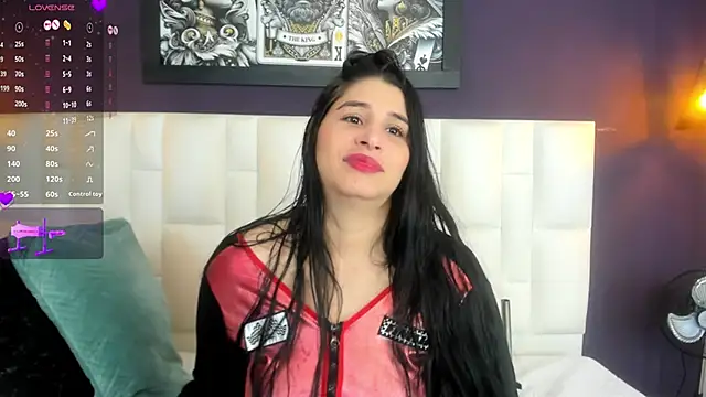 brithanyadams23 online show from May 25, 4:18 am