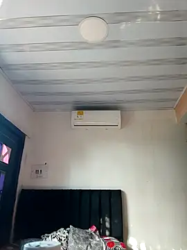 Liancy online show from February 28, 9:16 pm