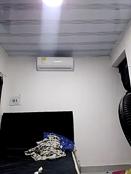 Liancy online show from April 7, 11:59 pm