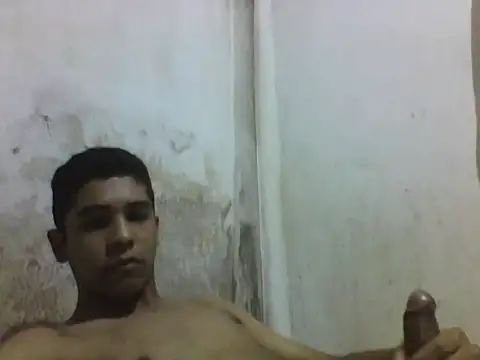 Snapshot of Leopardogonza chatting on December 19, 3:30 pm Leopardogonza online show from December 19, 3:30 pm