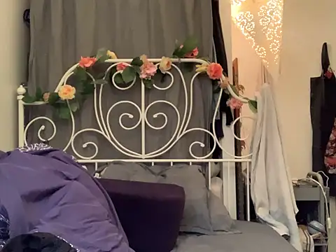 BuziCycki online show from January 6, 7:45 pm