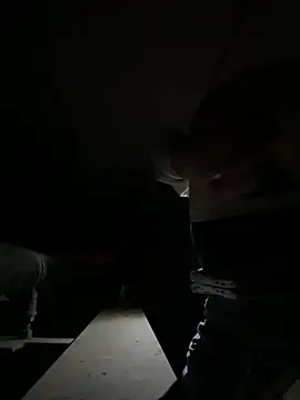 Snapshot of tongueispowerr6d9 chatting on December 25, 3:18 am tongueispowerr6d9 online show from December 25, 3:18 am