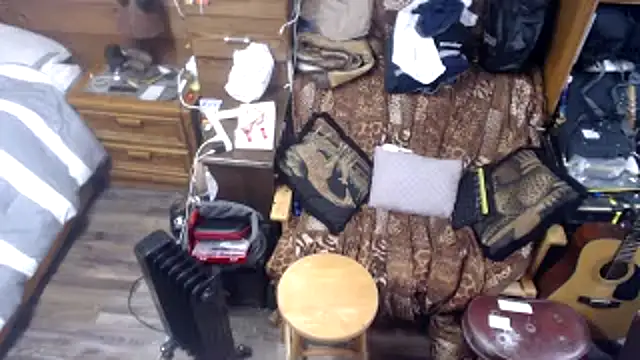 Snapshot of tongueispowerr6d9 chatting on January 9, 7:31 am tongueispowerr6d9 online show from January 9, 7:31 am