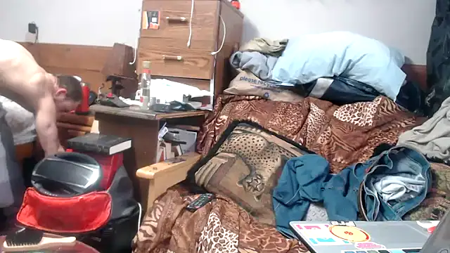 Snapshot of tongueispowerr6d9 chatting on January 29, 5:09 am tongueispowerr6d9 online show from January 29, 5:09 am