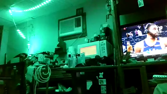 Snapshot of tongueispowerr6d9 chatting on January 30, 6:46 am tongueispowerr6d9 online show from January 30, 6:46 am