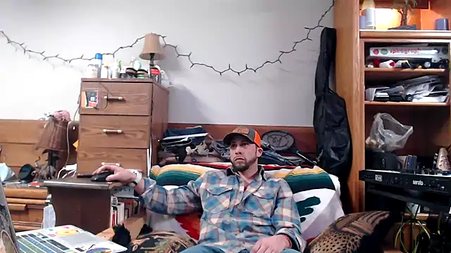 Snapshot of tongueispowerr6d9 chatting on February 6, 4:42 am tongueispowerr6d9 online show from February 6, 4:42 am