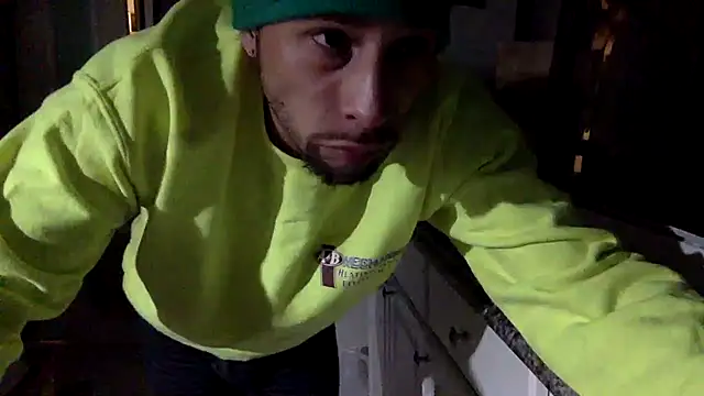 Snapshot of tongueispowerr6d9 chatting on October 10, 7:07 am tongueispowerr6d9 online show from October 10, 7:07 am