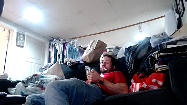 Snapshot of tongueispowerr6d9 chatting on December 5, 7:10 pm tongueispowerr6d9 online show from December 5, 7:10 pm