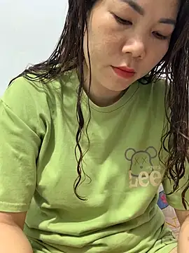 Snapshot of Baby-bigtits chatting on March 20, 12:00 pm Baby-bigtits online show from March 20, 12:00 pm