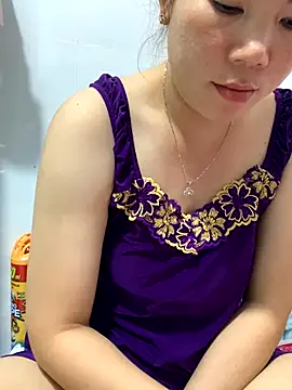 Snapshot of Baby-bigtits chatting on September 10, 1:44 pm Baby-bigtits online show from September 10, 1:44 pm