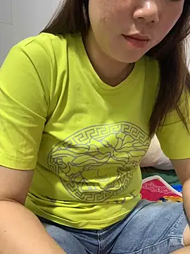 Snapshot of Baby-bigtits chatting on October 16, 2:07 pm Baby-bigtits online show from October 16, 2:07 pm