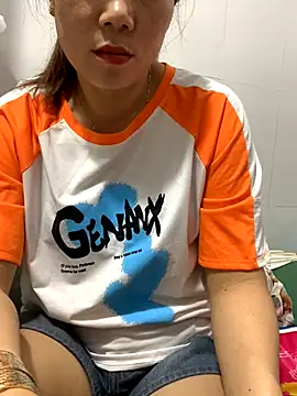 Snapshot of Baby-bigtits chatting on October 28, 1:09 am Baby-bigtits online show from October 28, 1:09 am