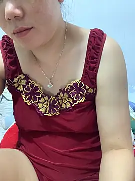 Snapshot of Baby-bigtits chatting on November 2, 11:01 am Baby-bigtits online show from November 2, 11:01 am