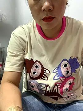 Snapshot of Baby-bigtits chatting on November 5, 2:11 am Baby-bigtits online show from November 5, 2:11 am