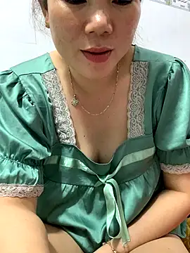 Snapshot of Baby-bigtits chatting on November 5, 3:01 pm Baby-bigtits online show from November 5, 3:01 pm