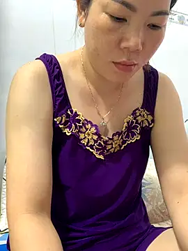 Snapshot of Baby-bigtits chatting on November 25, 11:49 pm Baby-bigtits online show from November 25, 11:49 pm