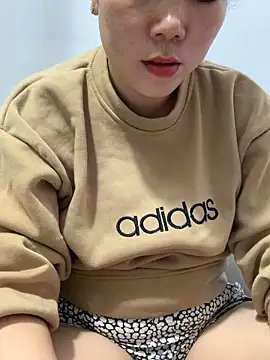 Snapshot of Baby-bigtits chatting on November 28, 12:52 pm Baby-bigtits online show from November 28, 12:52 pm