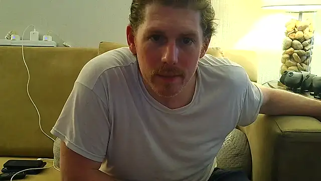 Snapshot of Rock_Pierce chatting on June 21, 7:49 pm Rock Pierce online show from June 21, 7:49 pm