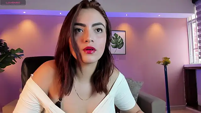 IsabellaaJoness online show from March 2, 1:38 pm