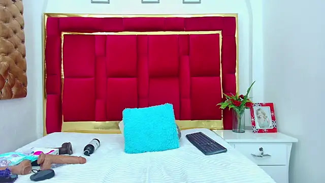 CoralHarrinson online show from January 12, 10:43 pm