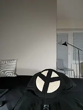 Lena Blom online show from March 12, 5:30 pm