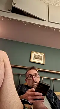 bibananaman online show from December 9, 11:45 pm