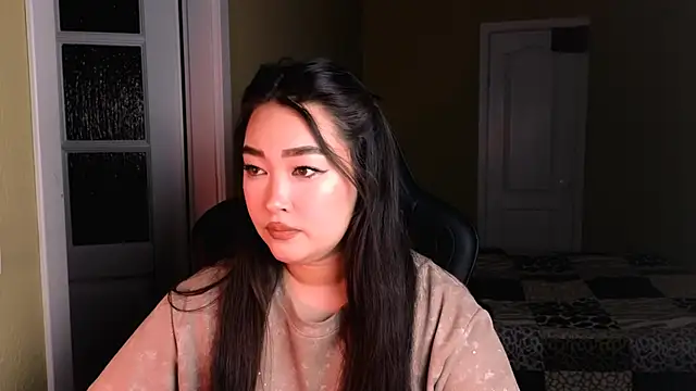 Erica Wayne online show from January 11, 11:02 am