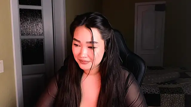 Erica Wayne online show from January 12, 6:05 pm