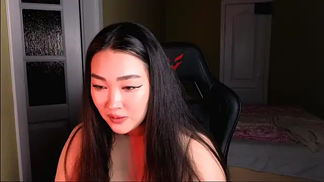 Erica Wayne online show from January 26, 5:23 pm