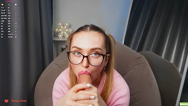 Healing Hottie online show from December 11, 10:06 pm