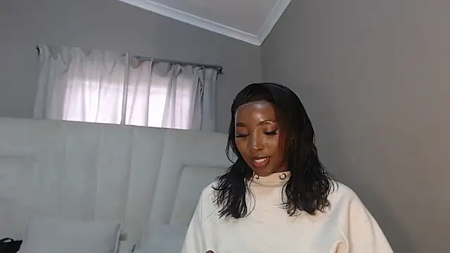 Snapshot of naughtyblackdolie chatting on January 17, 1:46 pm naughtyblackdolie online show from January 17, 1:46 pm