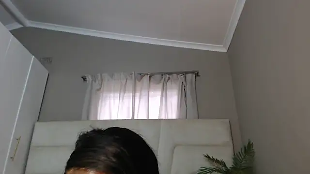 Snapshot of naughtyblackdolie chatting on January 31, 9:59 am naughtyblackdolie online show from January 31, 9:59 am