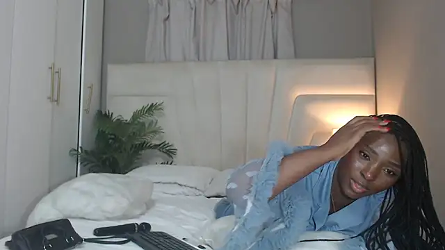 Snapshot of naughtyblackdolie chatting on October 24, 10:17 pm naughtyblackdolie online show from October 24, 10:17 pm