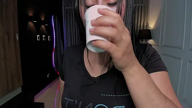 Snapshot of Anna_parkker_ chatting on November 21, 7:23 pm Anna parkker online show from November 21, 7:23 pm